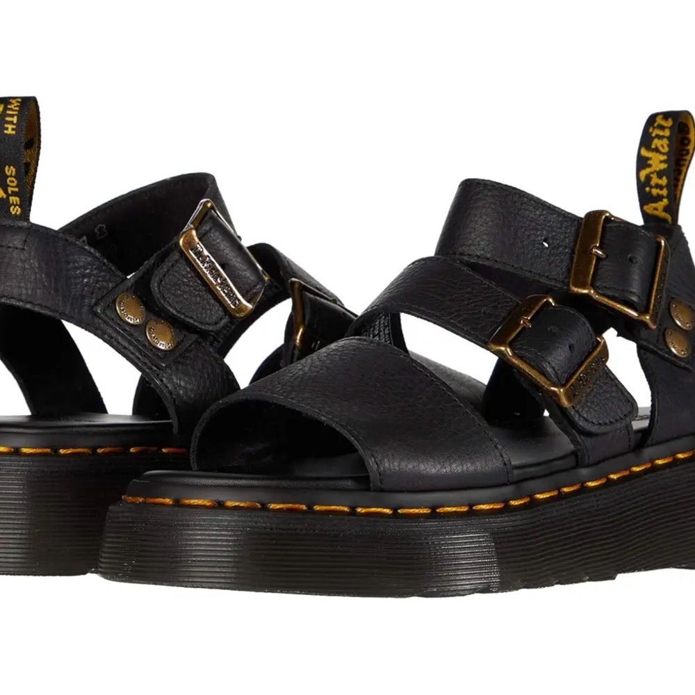 Gryphon Quad Sandel in black